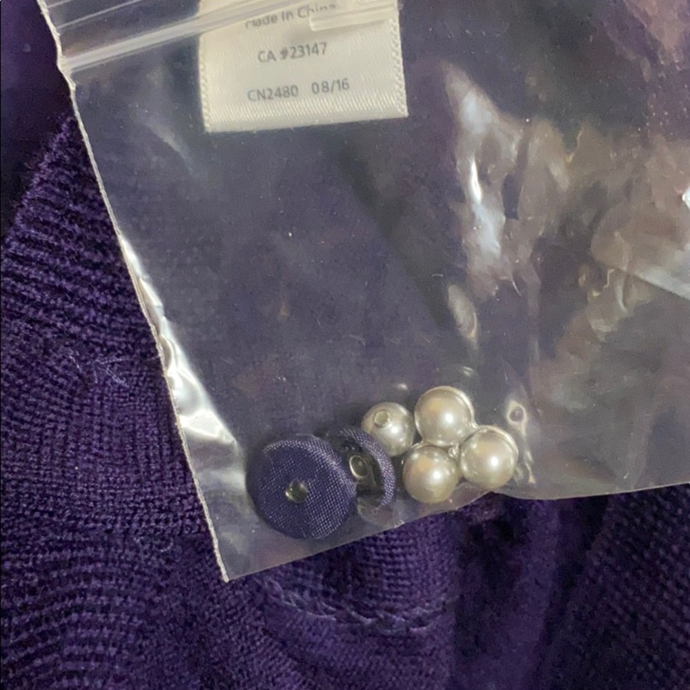 Talbots Sweater - Picture 8 of 8